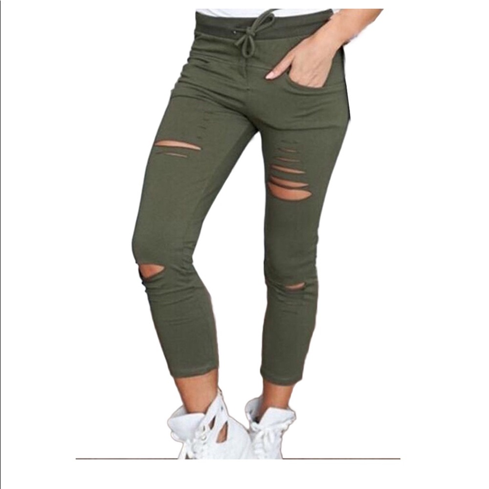 Super Stretchy ’Destructed’ High Waist jeans